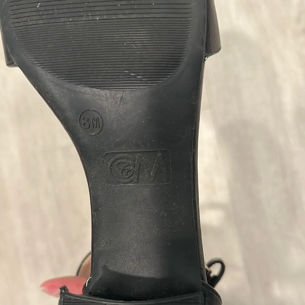 Elegant Black Ankle Strap Sandals - Picture 5 of 5